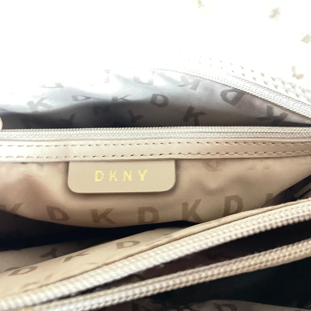 DKNY Brown Satchel Pre-owned - Picture 6 of 6